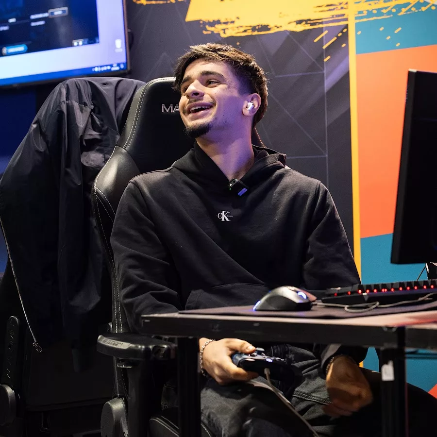 RLCS : Mawkzy sacré champion d’Europe en 1v1